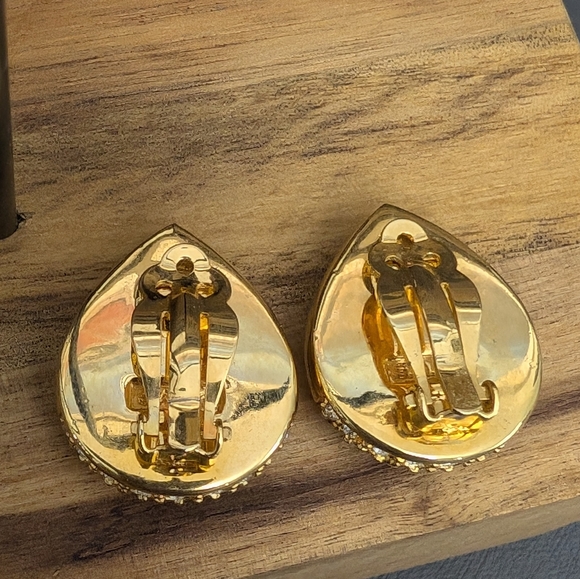 Swarovski Amethyst Crystal and Clear Crystal Gold Tone Earrings Clip Style - Picture 7 of 11